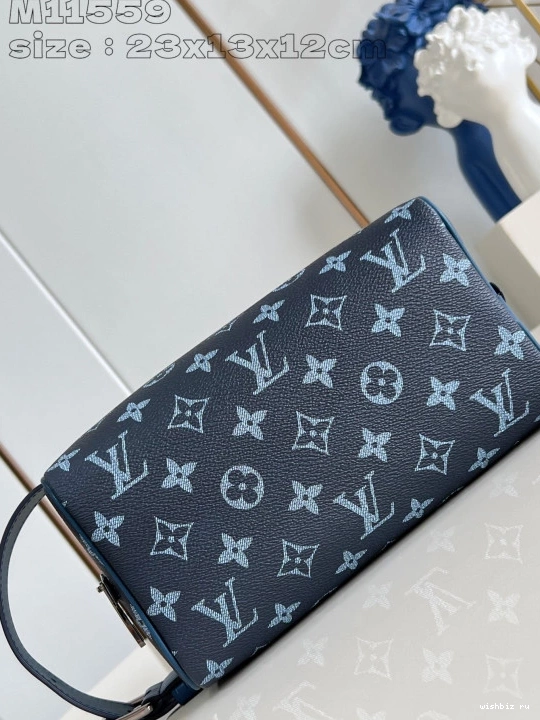 WIS VUITTON LOUIS LOCKER KIT DOPP bag-23*13*12CM 1125